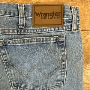 Wrangler Rugged Wear Jeans Mens 42x30‎ Light Wash Denim Pants Casual